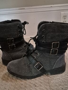 Ardene Gray Canvas Ankle Boots with Black Straps